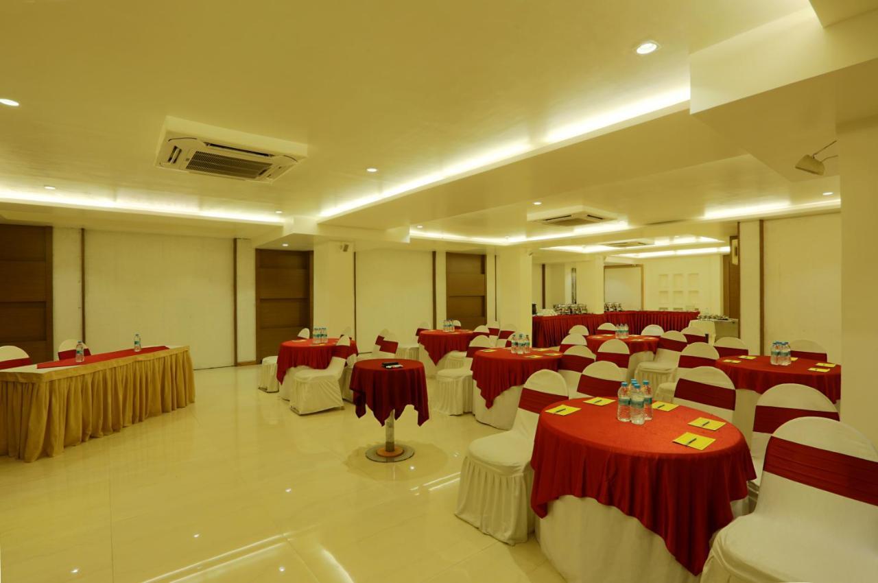 Hotel The Manor - A Boutique Hotel Jorhat Ngoại thất bức ảnh