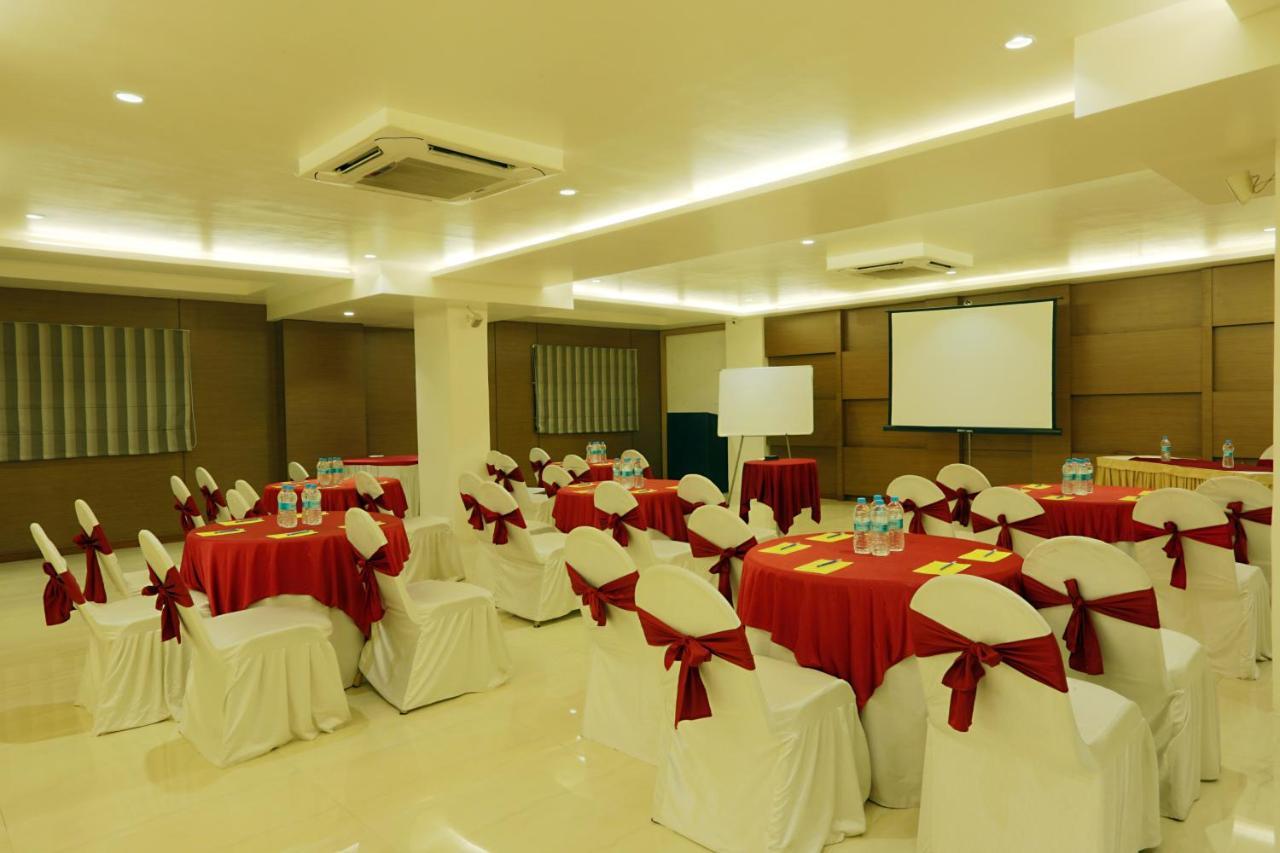 Hotel The Manor - A Boutique Hotel Jorhat Ngoại thất bức ảnh