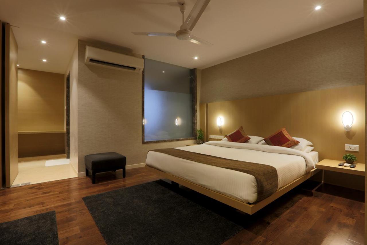 Hotel The Manor - A Boutique Hotel Jorhat Ngoại thất bức ảnh