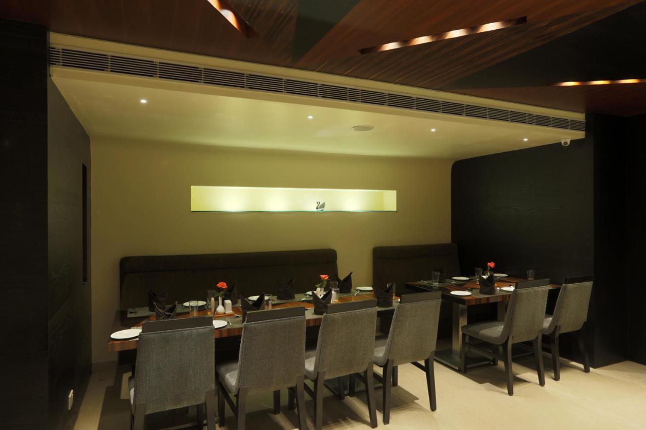 Hotel The Manor - A Boutique Hotel Jorhat Ngoại thất bức ảnh