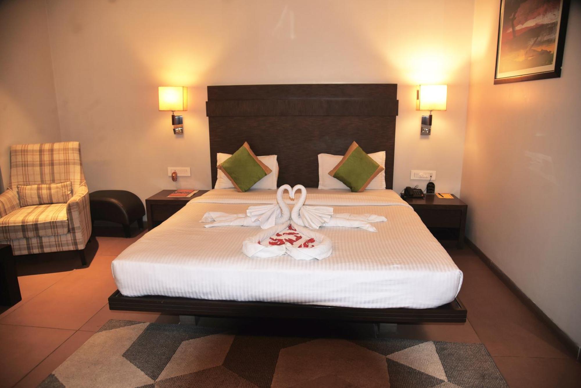 Hotel The Manor - A Boutique Hotel Jorhat Ngoại thất bức ảnh