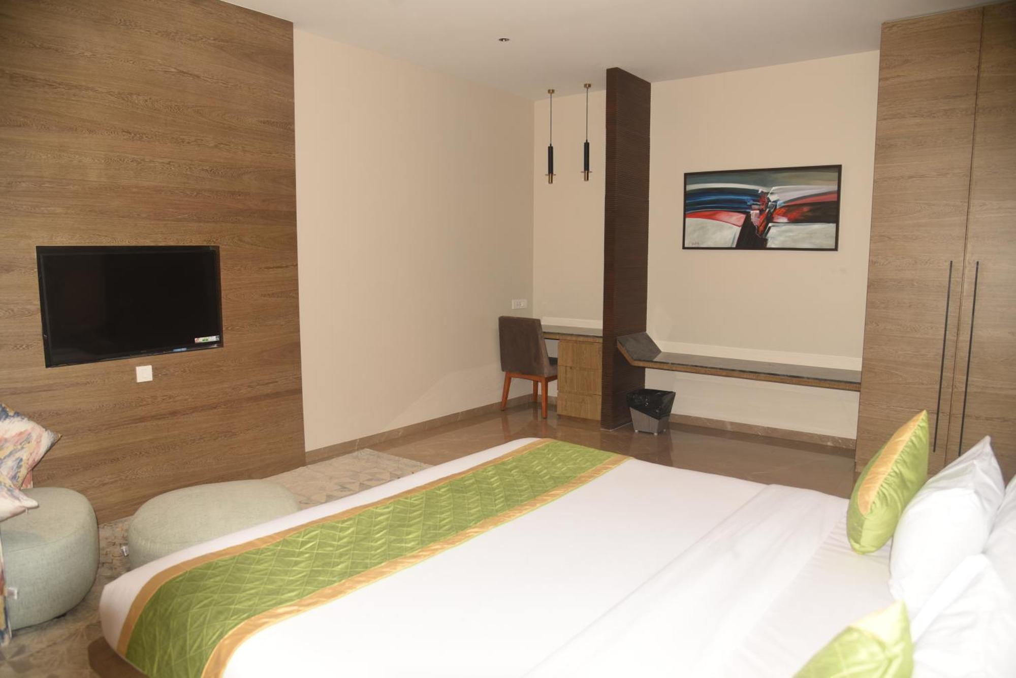 Hotel The Manor - A Boutique Hotel Jorhat Ngoại thất bức ảnh